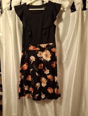 Vation Black A-Line Skirt with Peach Floral Print